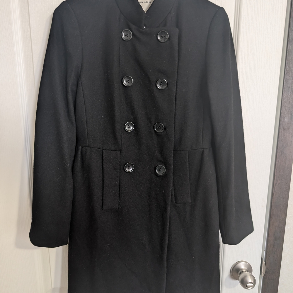 Elegant Black Double-Breasted Women's Coat
